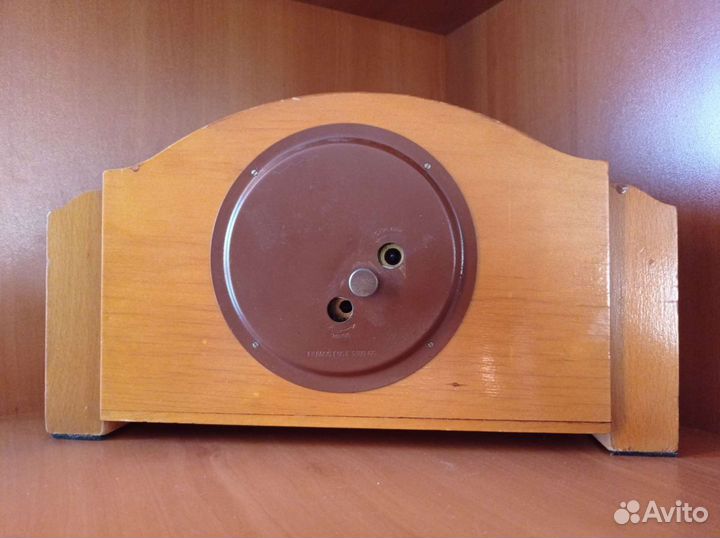 Часы настольные, с днём недели