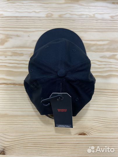 Кепка бейсболка Levi's - черная
