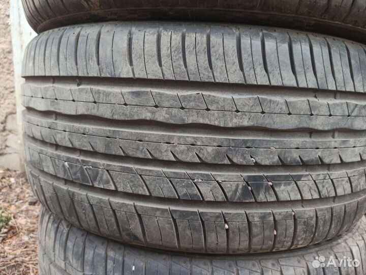 Jinyu YU63 245/40 R20 и 275/35 R20 99Y