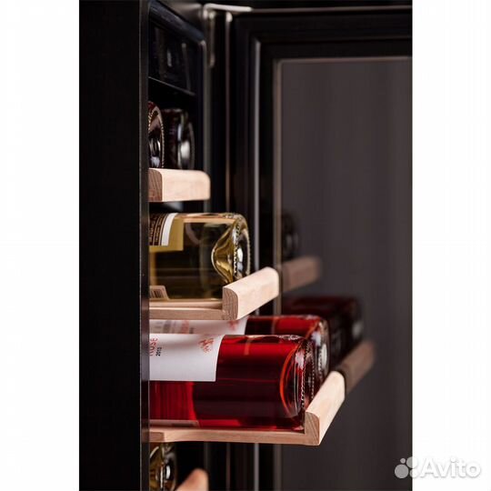 Винный шкаф Dunavox dauf-19.58SS