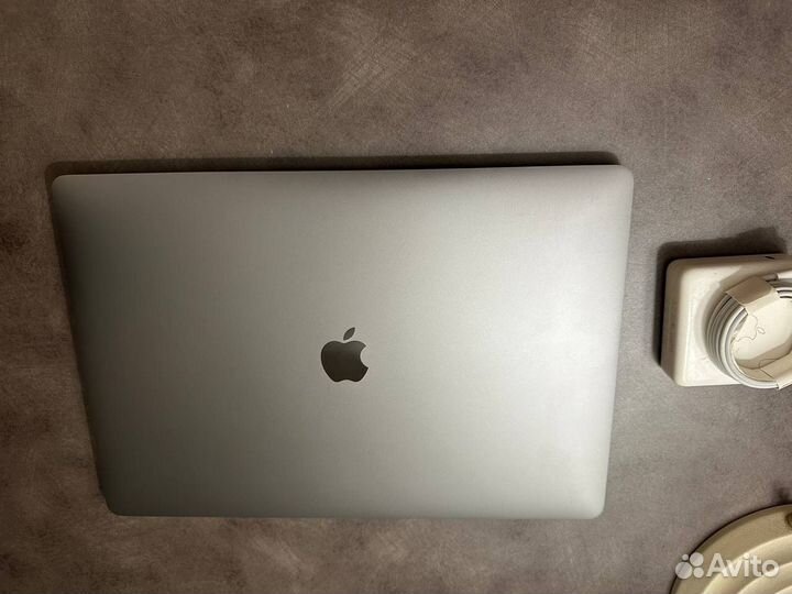 Apple macbook pro 16 2019