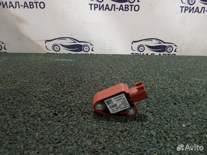 Датчик удара Land Rover Range Discovery 3