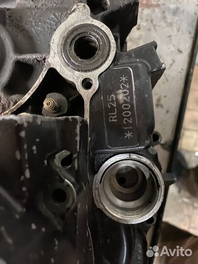 Кртер мотора + крышка генератора