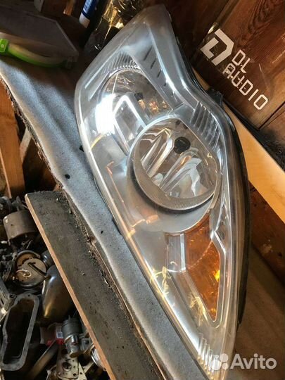 Фары ford focus 2