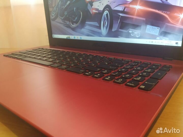 Красивый игровой ноутбук asus