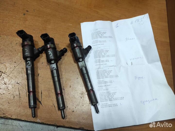 Форсунка топливная 0445110183 Opel Astra H