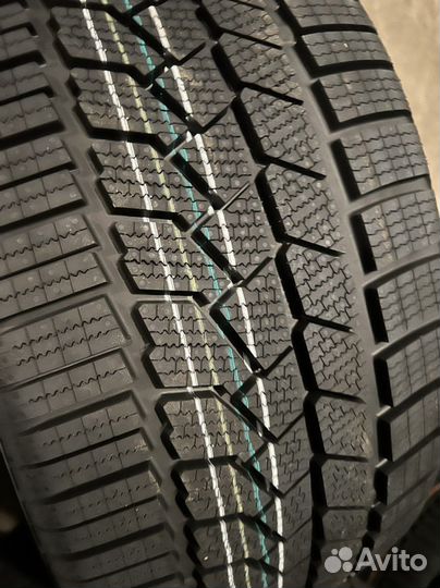 Continental ContiWinterContact TS 860S 245/40 R19 и 275/35 R19