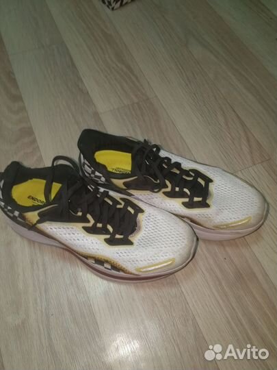 Красотки saucony andorphin shift 2