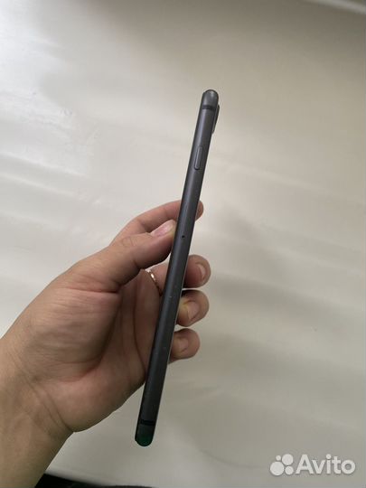 Телефон iPhone 8 plus
