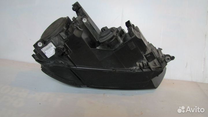 Volkswagen Tiguan 2 фара передняя правая