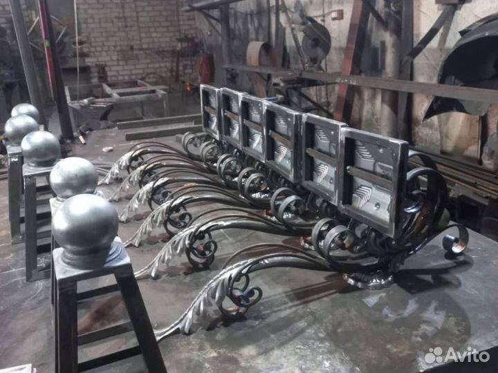 Кованые перила, ограждения, изделия