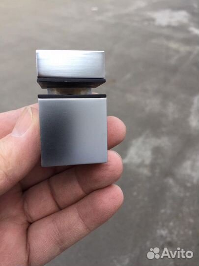 Полка стеклянная новая