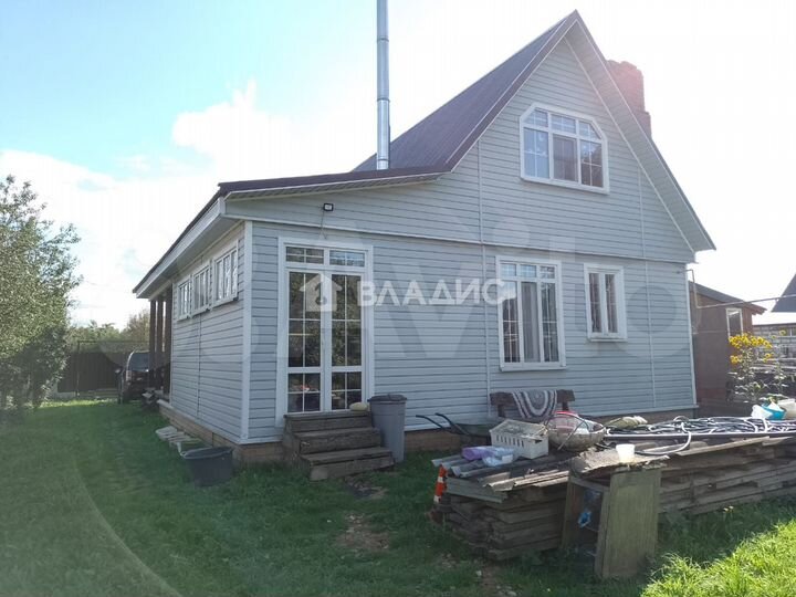 Дом 200 м² на участке 16,3 сот.