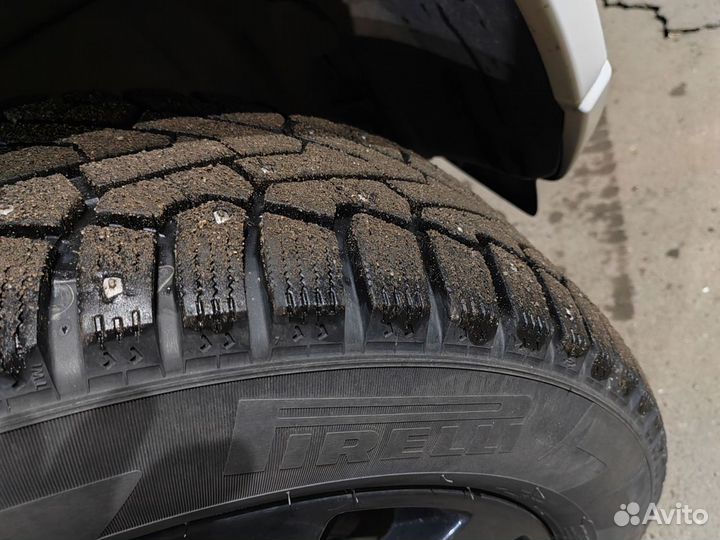 Pirelli Ice Zero 235/55 R19