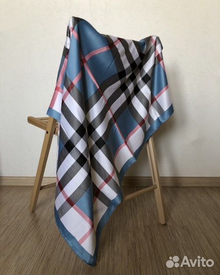 Шелковый женский платок