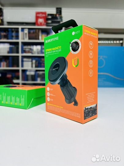 Автомобильный держатель для смартфона Borofone H77