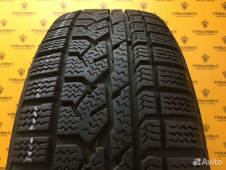 Kumho I'Zen RV Asymmetric 215/60 R17 96H