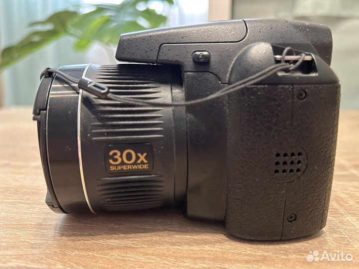 Компактный фотоаппарат fujifilm