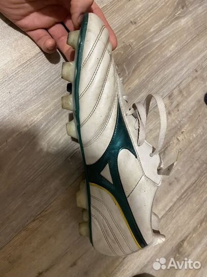 Футбольные бутсы мезуны