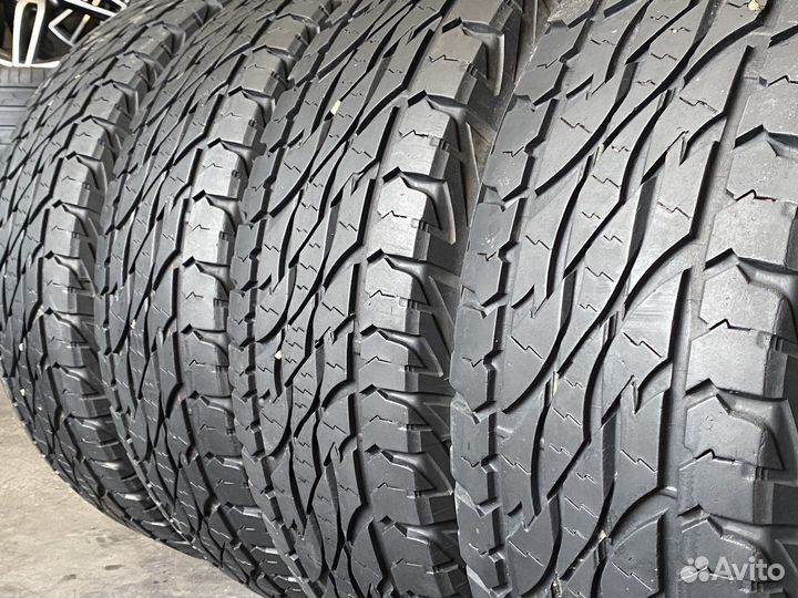 Bridgestone Dueler A/T 697 265/70 R16