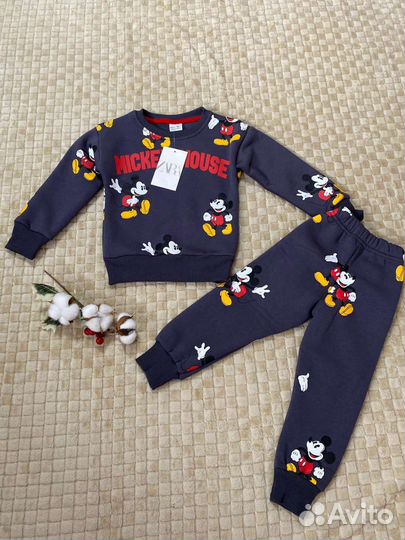 Костюм детский Zara новый