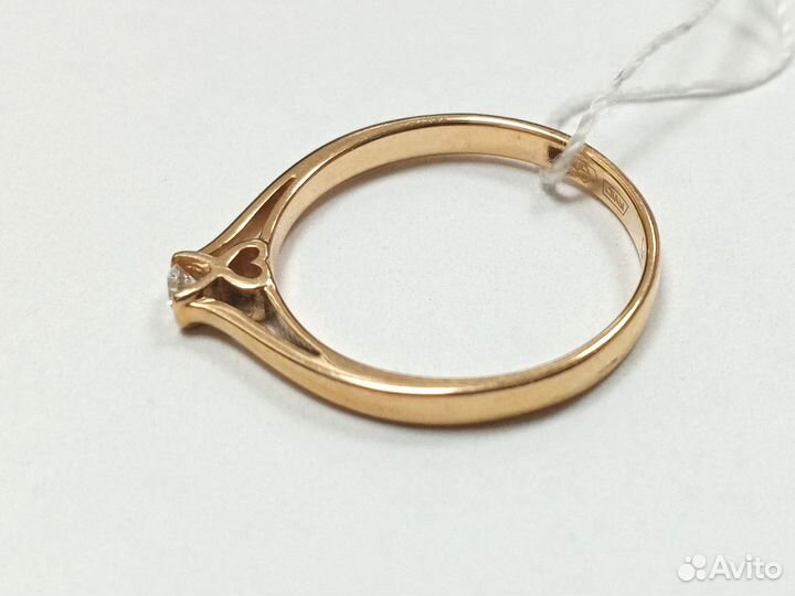 Золотое кольцо с бриллиантом 17р