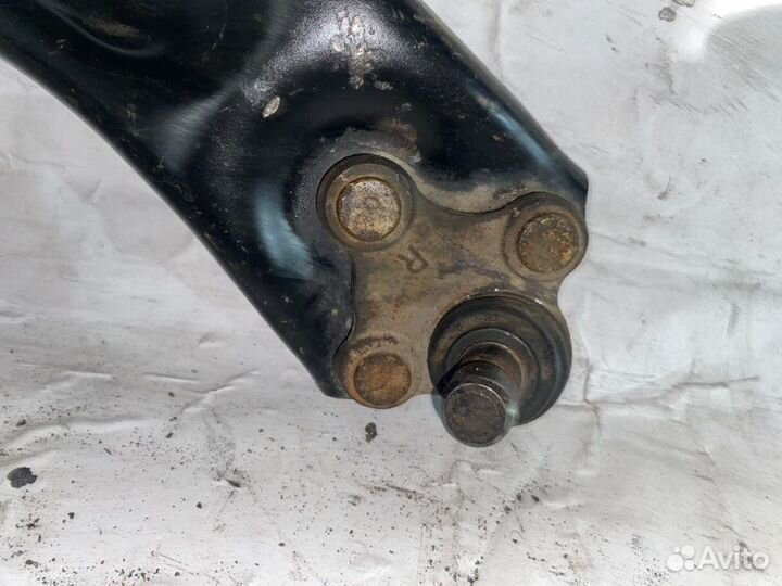 Рычаг передний правый Kia Optima 4 2019