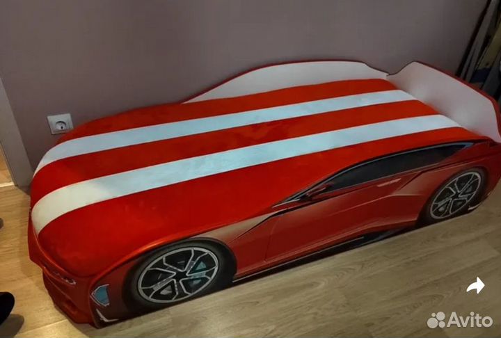 Кроватка машинка