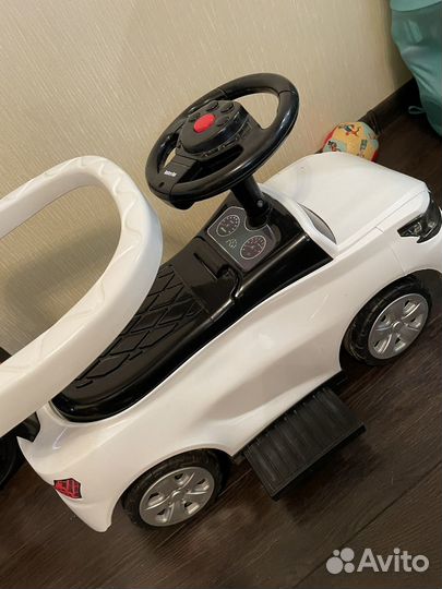 Детская машинка каталка с ручкой