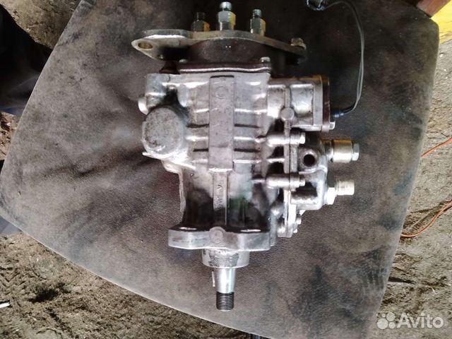 Топливный насос Тойота Ленд Крузер 100