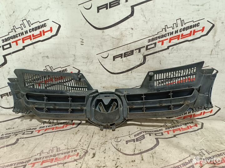 Решетка радиатора volkswagen golf 1K1 MK5 hatchback QA5114Z