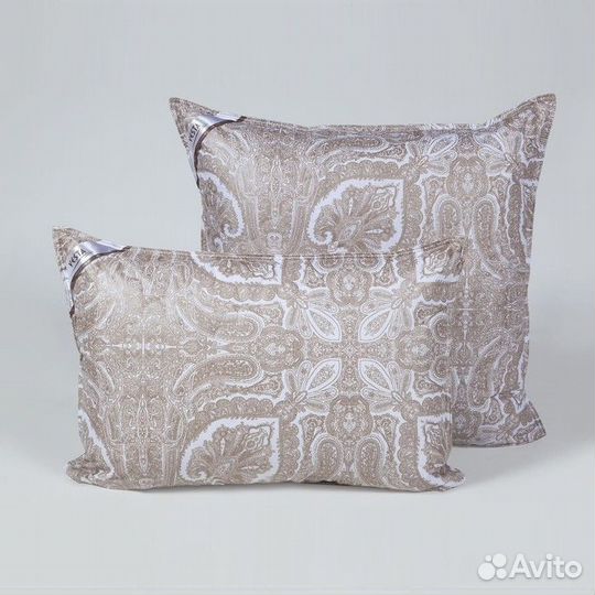 Подушка стёганная 70х70 см, шерсть верблюда