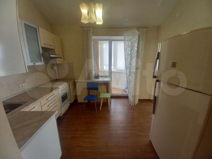 3-к. квартира, 100 м², 10/10 эт.