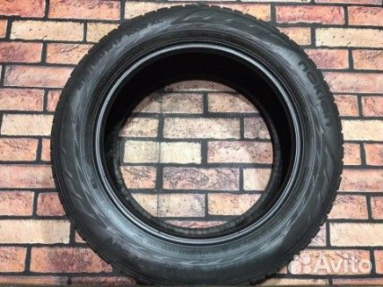 Nokian Tyres Hakkapeliitta R SUV 215/60 R17