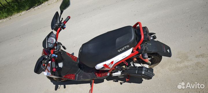 Скутер Vento SMART