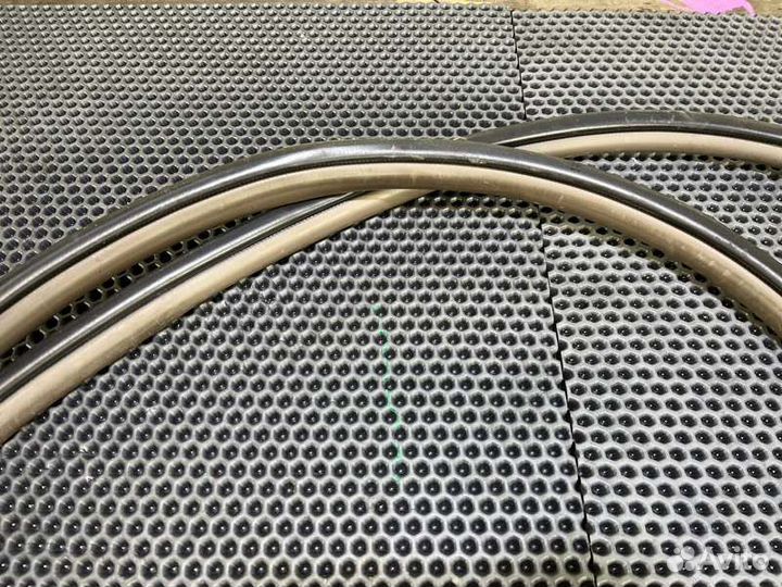 Уплотнитель дверного проема лев. перед. Lexus GX46