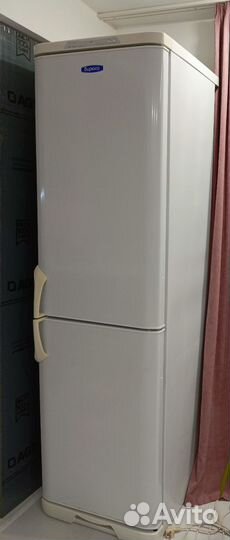 Холодильник Бирюса