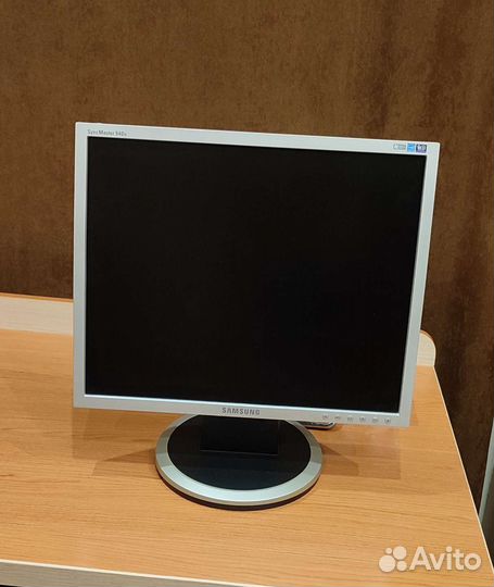 Монитор Samsung syncmaster 940n