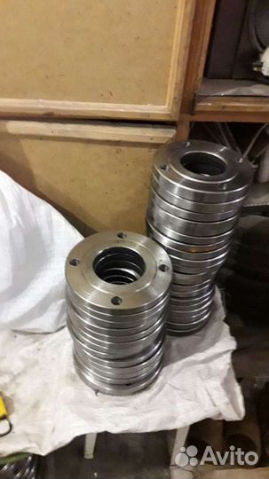 Фланцы стальные 15-200 продам