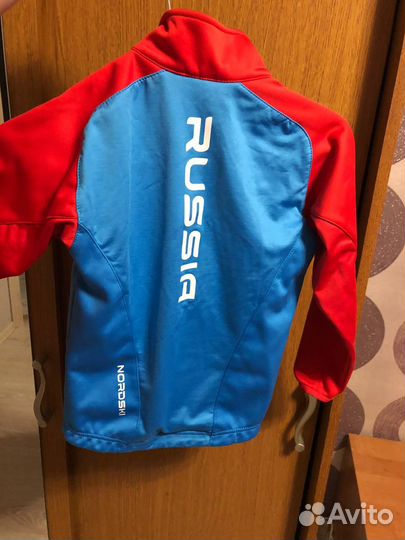 Продажа лыжного разминочного костюма