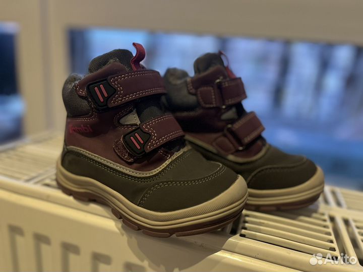 Ботинки демисезонные для девочки 26 р. Для двойни