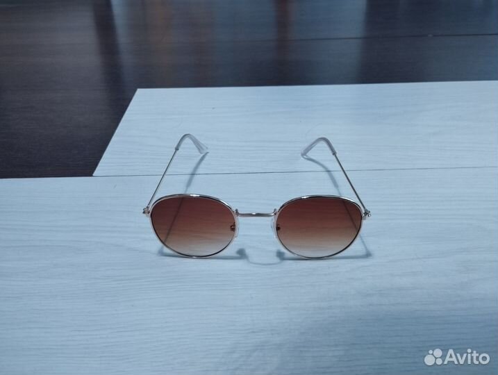 Солнцезащитные очки женские