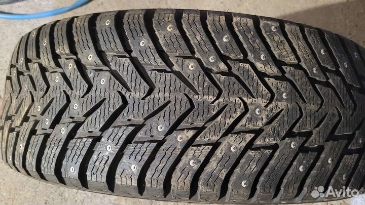 Nokian Tyres Hakkapeliitta 8 SUV 265/70 R17 115T