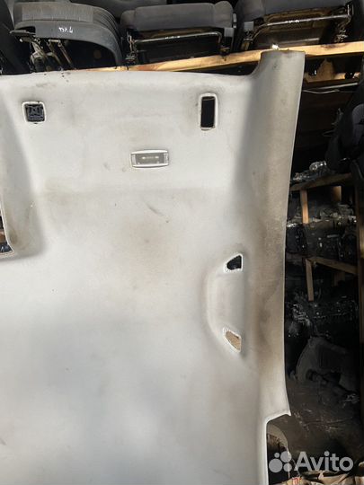 Обшивка потолка Volkswagen Golf Plus 05-14г