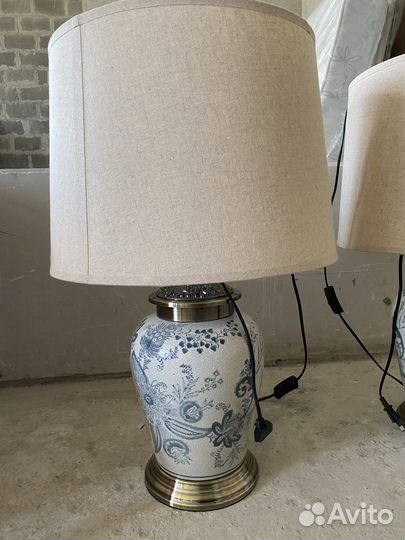 Лампа настольная