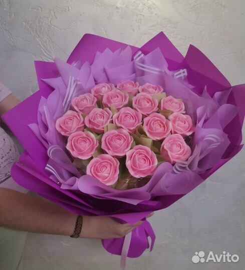 Розы, шоколад, съедобный букет, подарок любимой