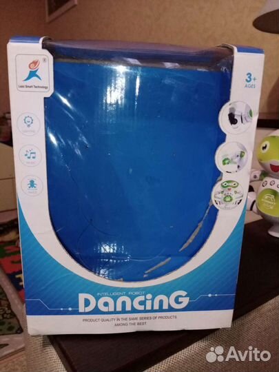 Робот танцующий