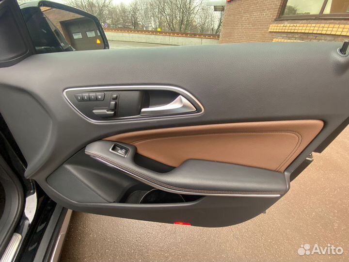 Mercedes-Benz GLA-класс 2.0 AMT, 2014, 35 200 км