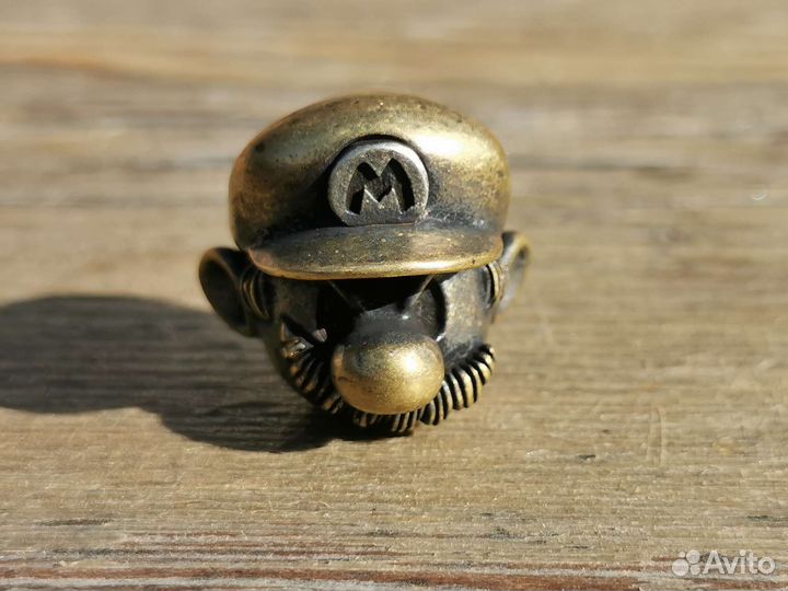 Бусина на темляк рука зомби