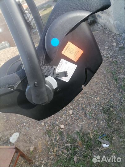 Переноска для детей в машину